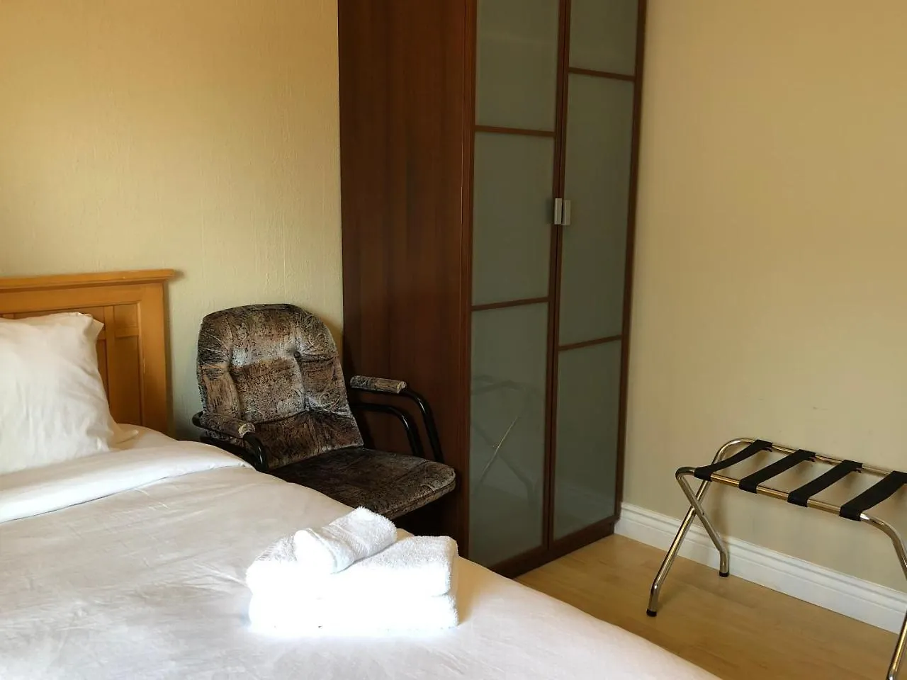 Cozy Bedrooms Guest House Vancouver 3*,  Kanada
